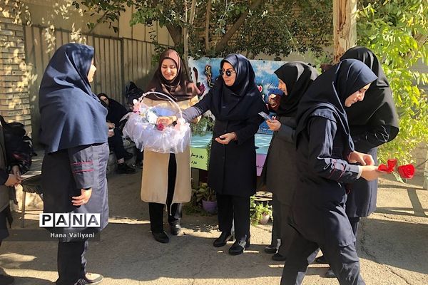 مراسم بزرگداشت ولادت حضرت زینب (س) در مدرسه آیت‌اله صدر ناحیه یک شهرری