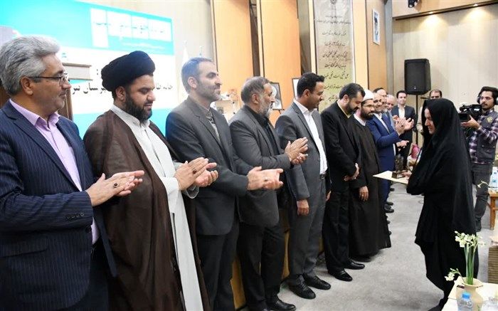 برگزیدگان چهارمین جشنواره ابن حسام خوسفی تجلیل شدند