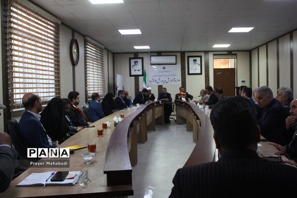 برگزاری جلسه تفاهم‌نامه بازسازی مدرسه ۱۲ کلاسه در آموزش و پرورش شهر جوادآباد