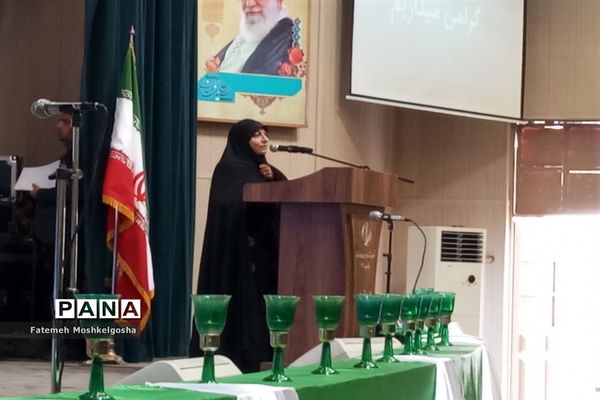 تجلیل از ستارگان قرآنی ناحیه 3 شیراز