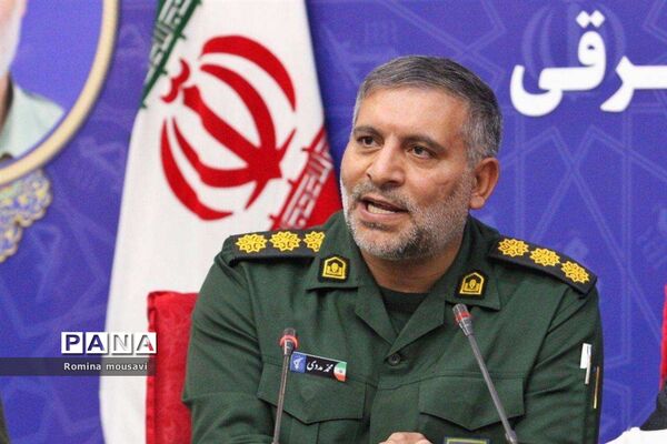 نشست خبری فرمانده سپاه عاشورا به‌مناسبت هفته بسیج
