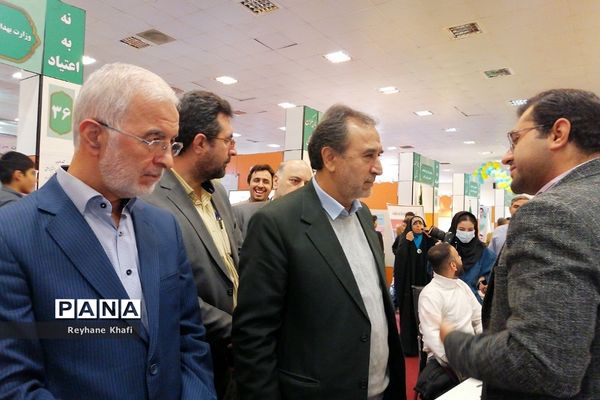 بازدید معاون حقوقی رئیس‌جمهوری از جشنواره کشوری «یاریگران زندگی»