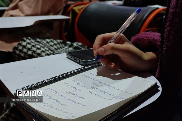 کارگاه آموزش مقدماتی خبرنگاری ویژه دانش‌آموزان ناحیه ۶ مشهد