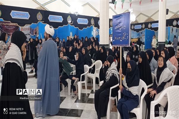 بازدید دانش آموزان دبیرستان فرهیختگان از نمایشگاه ایران مرز پرگهر