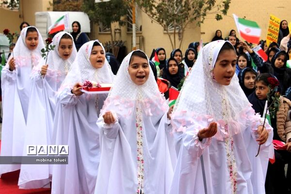 جشن میلاد حضرت زینب در آموزشگاه فرزانگان ناحیه یک بهارستان