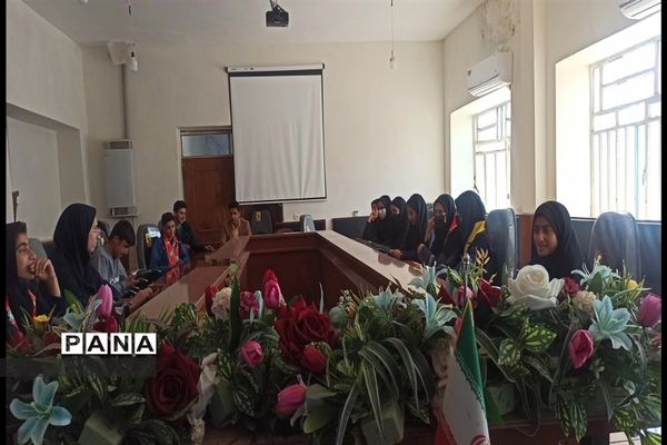 جلسه توجیهی  با دانش‌آموز خبرنگاران پانا