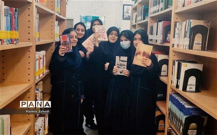 کتابخانه گزینه‌ خوبی برای دریافت و خواندن کتاب‌های متنوع است/فیلم