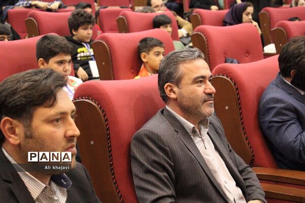 اولین گردهمایی بزرگ کتابیاران دهه نودی در تبریز