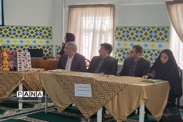 جلسه مدیران قطب دو آموزش و پرورش ناحیه شش مشهد