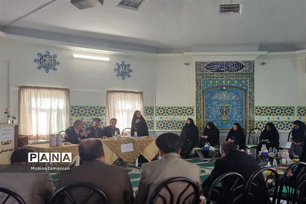 جلسه مدیران قطب دو آموزش و پرورش ناحیه شش مشهد