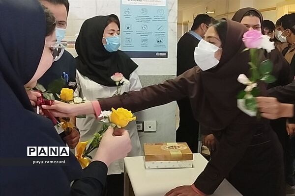 تقدیر از پرستاران به‌مناسبت روز پرستار