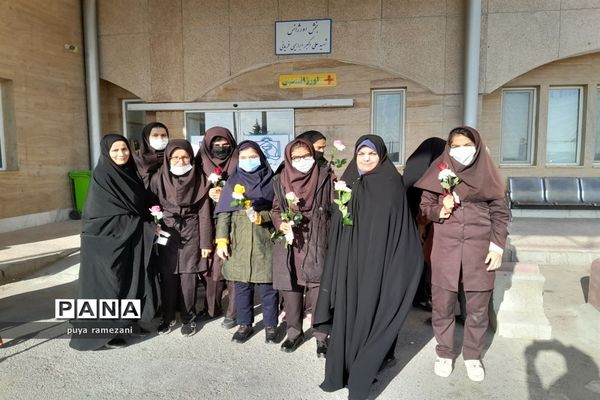 تقدیر از پرستاران به‌مناسبت روز پرستار