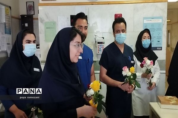 تقدیر از پرستاران به‌مناسبت روز پرستار