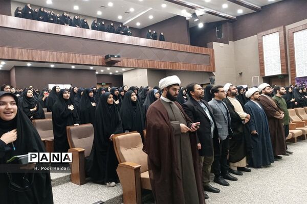 همایش «نوجهان» آغاز فعالیت شوراهای دانش‌آموزی در قم