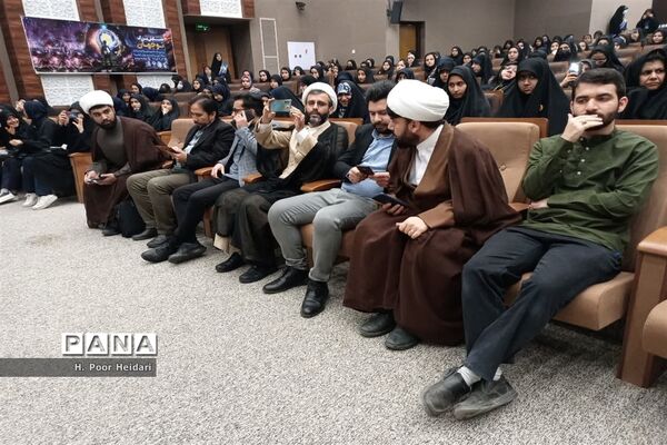 همایش «نوجهان» آغاز فعالیت شوراهای دانش‌آموزی در قم