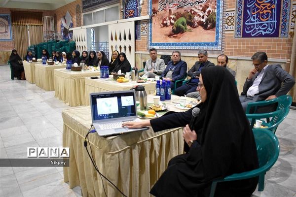 برگزاری جلسه مشترک در دبیرستان شاهد حجاب منطقه ۱۳