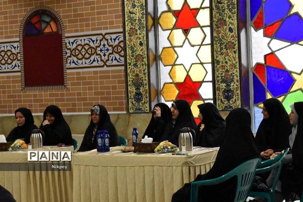 برگزاری جلسه مشترک در دبیرستان شاهد حجاب منطقه ۱۳