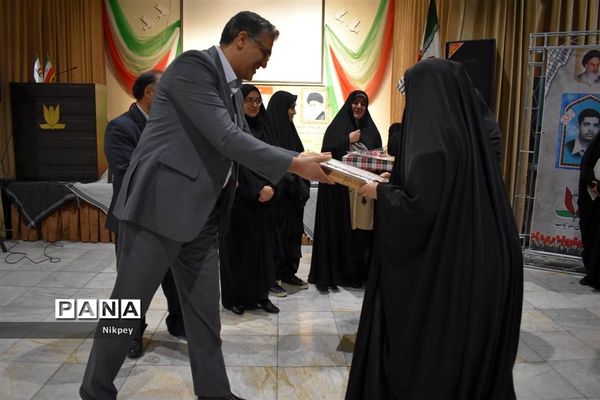 برگزاری جلسه مشترک در دبیرستان شاهد حجاب منطقه ۱۳