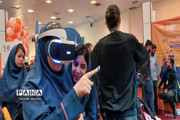 نمایشگاه یاریگران زندگی انتخاب آگاهانه در کانون پرورش فکری کودکان و نوجوانان تهران