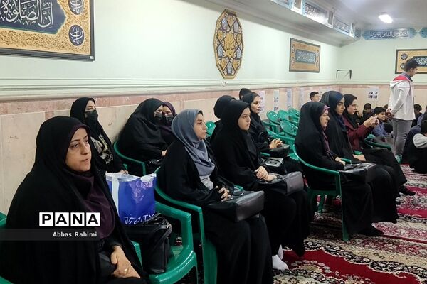 انتخابات وهمایش همیار مشاور در دبیرستان پسرانه  هیات امنایی نور در پاکدشت