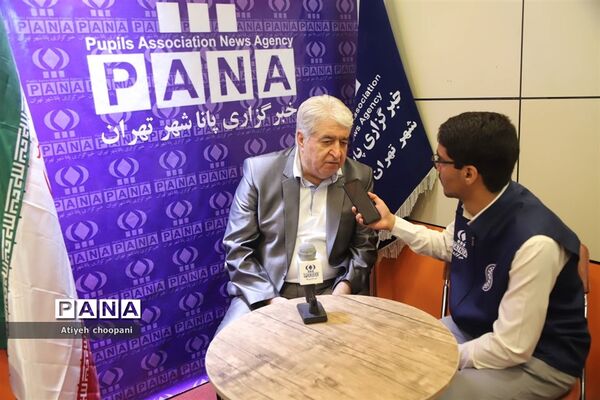 نمایشگاه یاریگران زندگی