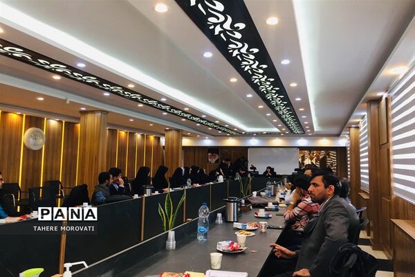 نشست هم‌اندیشی کارشناسان جدیدالانتصاب حوزه مشاوره آموزش و پرورش شهرستان‌های تهران