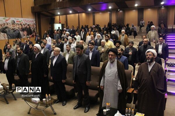 بازدید وزیر نفت از نمایشگاه «روایت پیشرفت» در قم