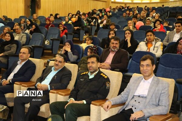 گرامیداشت ولادت حضرت زینب(س) و روز پرستار در نجف‌آباد