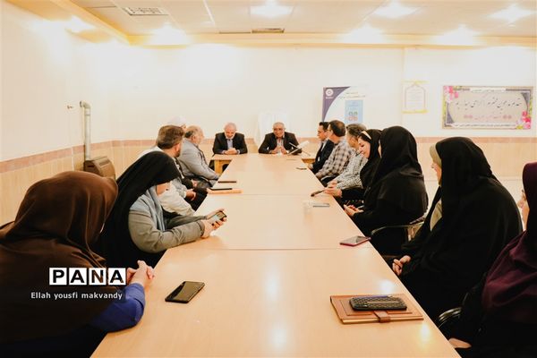 آیین رونمایی از کتاب «مبانی طراحی آموزشی» در کتابخانه شهید بهشتی امیدیه