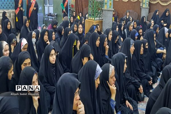 اجتماع بزرگ دانش‌آموزان مسافر سرزمین نور