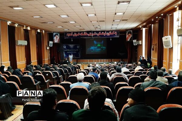 گردهمایی فرماندهان ادواری پایگاه‌های بسیج در شهرستان قرچک
