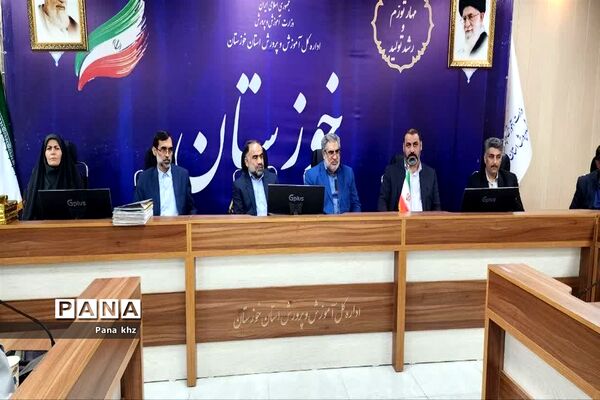 تجلیل از مدیران مدارس تشکیلاتی ناحیه یک اهواز