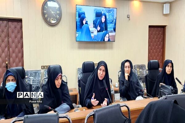تجلیل از مدیران مدارس تشکیلاتی ناحیه یک اهواز