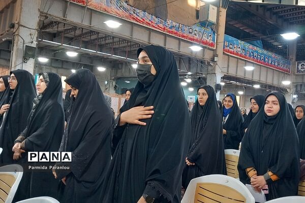 اعزام دانش‌آموزان دختر شهرستان ‌بهارستان به اردوی معنوی راهیان‌نور