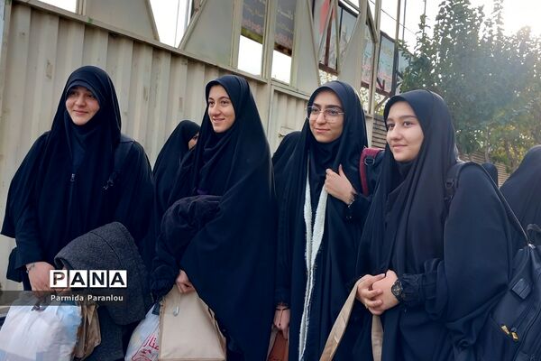 اعزام دانش‌آموزان دختر شهرستان ‌بهارستان به اردوی معنوی راهیان‌نور