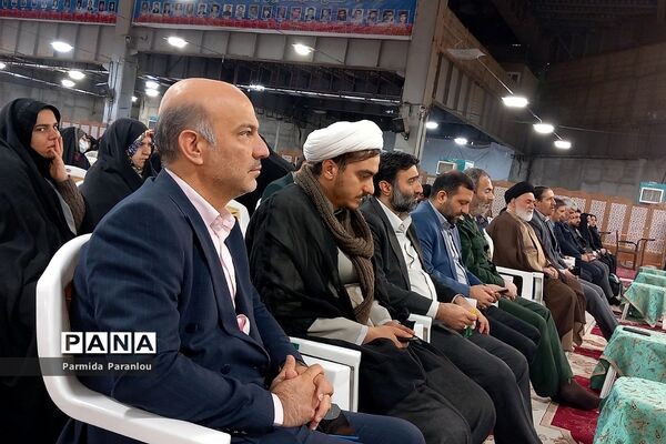 اعزام دانش‌آموزان دختر شهرستان ‌بهارستان به اردوی معنوی راهیان‌نور