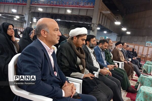 اعزام دانش‌آموزان دختر شهرستان ‌بهارستان به اردوی معنوی راهیان‌نور