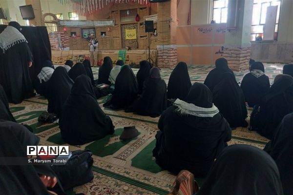 حضور دسته‌جمعی نومعلمان فارس در محضر اساتید ایثار و شهادت