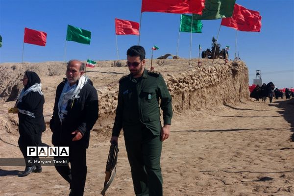 حضور دسته‌جمعی نومعلمان فارس در محضر اساتید ایثار و شهادت