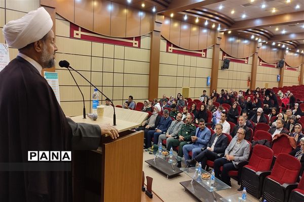 آیین تجلیل از برگزیدگان کنکور سال۱۴۰۲ در رباط‌کریم