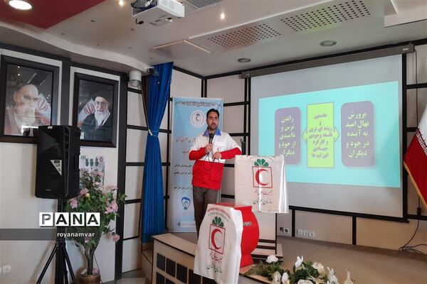 برگزاری کارگاه آموزشی افزایش مهارت‌های تیمی و گروهی  شهرستان مانه و سملقان