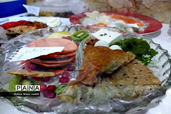 جشنواره صبحانه سالم در دبیرستان دکتر جواد حداد۲ ناحیه ۵