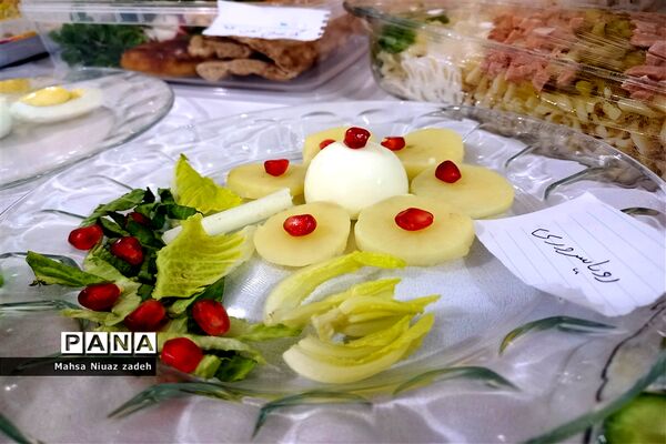 جشنواره صبحانه سالم در دبیرستان دکتر جواد حداد۲ ناحیه ۵