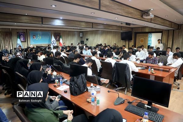 مراسم تجلیل از گروه تدریس جهادی «وتر»