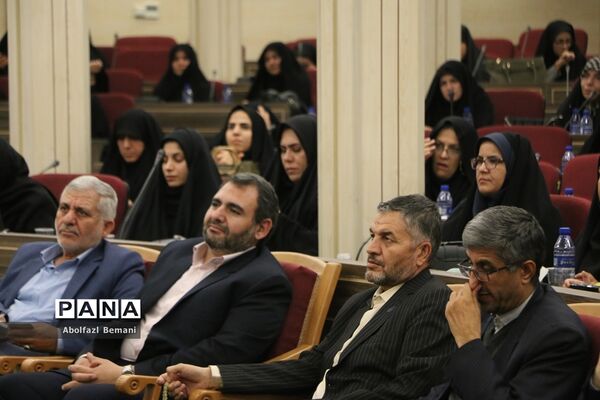 همایش سرگروه‌های علمی آموزشی مقطع ابتدایی استان قم-1