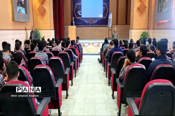 برگزاری اولین مرحله اردوی عملی  دفاعی در دبیرستان نمازی
