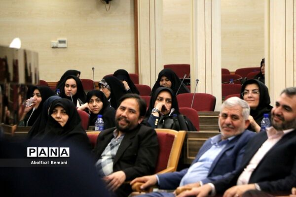 همایش سرگروه های علمی آموزشی مقطع ابتدایی استان قم-2