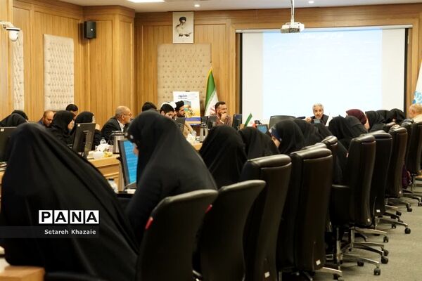 دومین دوره تربیت تسهیل‌گر کتابخوانی نوجوان