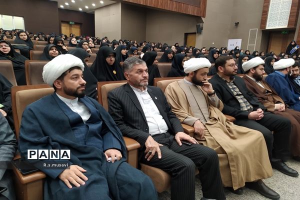 همایش نوجوانان دانش آموز با عنوان نو جهان در اردوگاه ۱۵ خرداد قم