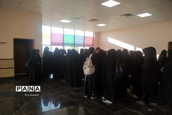 همایش نوجوانان دانش آموز با عنوان نو جهان در اردوگاه ۱۵ خرداد قم